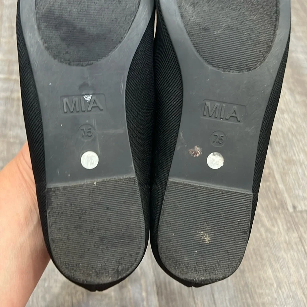 MIA Women's Jinnie size 7.5 Black Ballet Flats